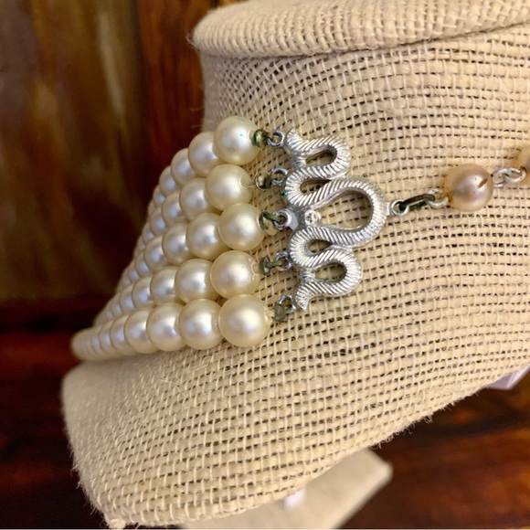 Vintage 5 Strand Multi Strand Graduated Faux Pearl Collar Necklace - Picture 11 of 12